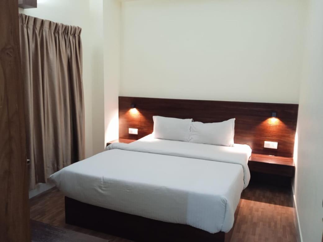 Richmond Hotel Sylhet Exterior photo