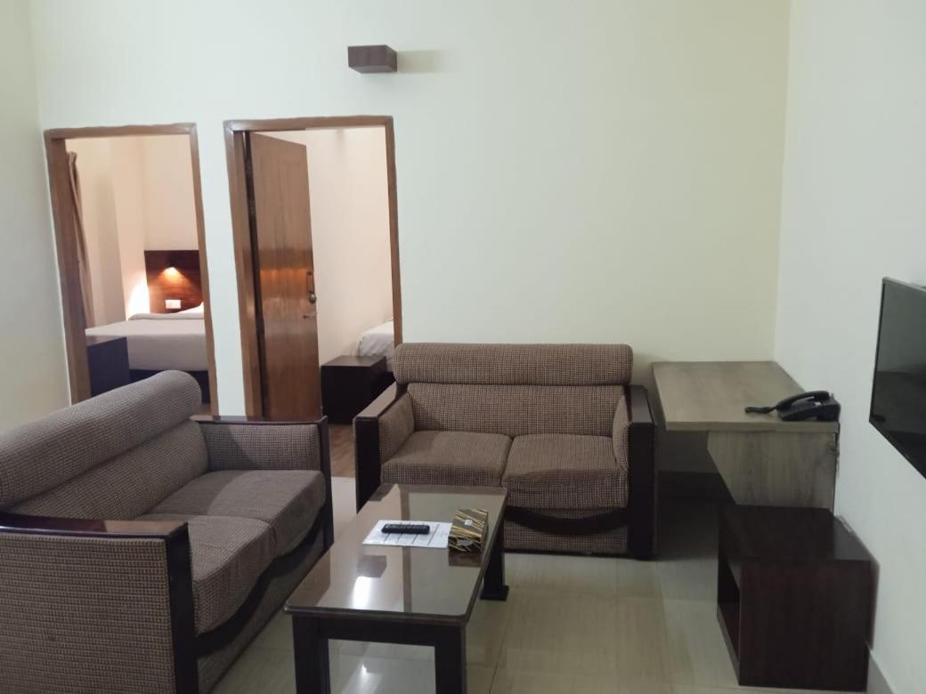 Richmond Hotel Sylhet Exterior photo